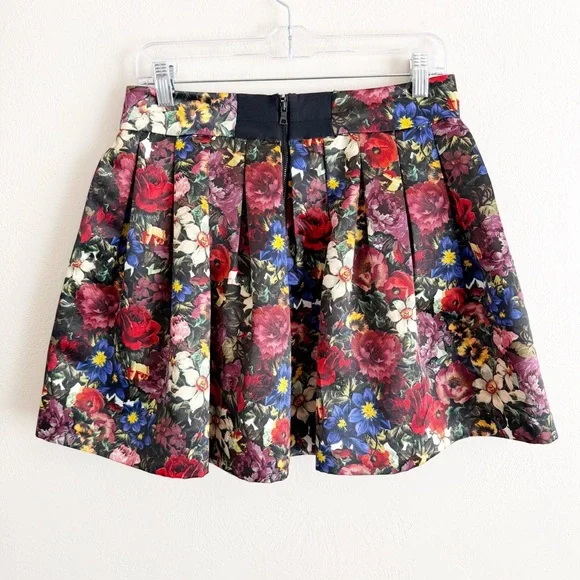 Alice + Olivia Floral Pleated Mini Skirt size 8 - Picture 5 of 8